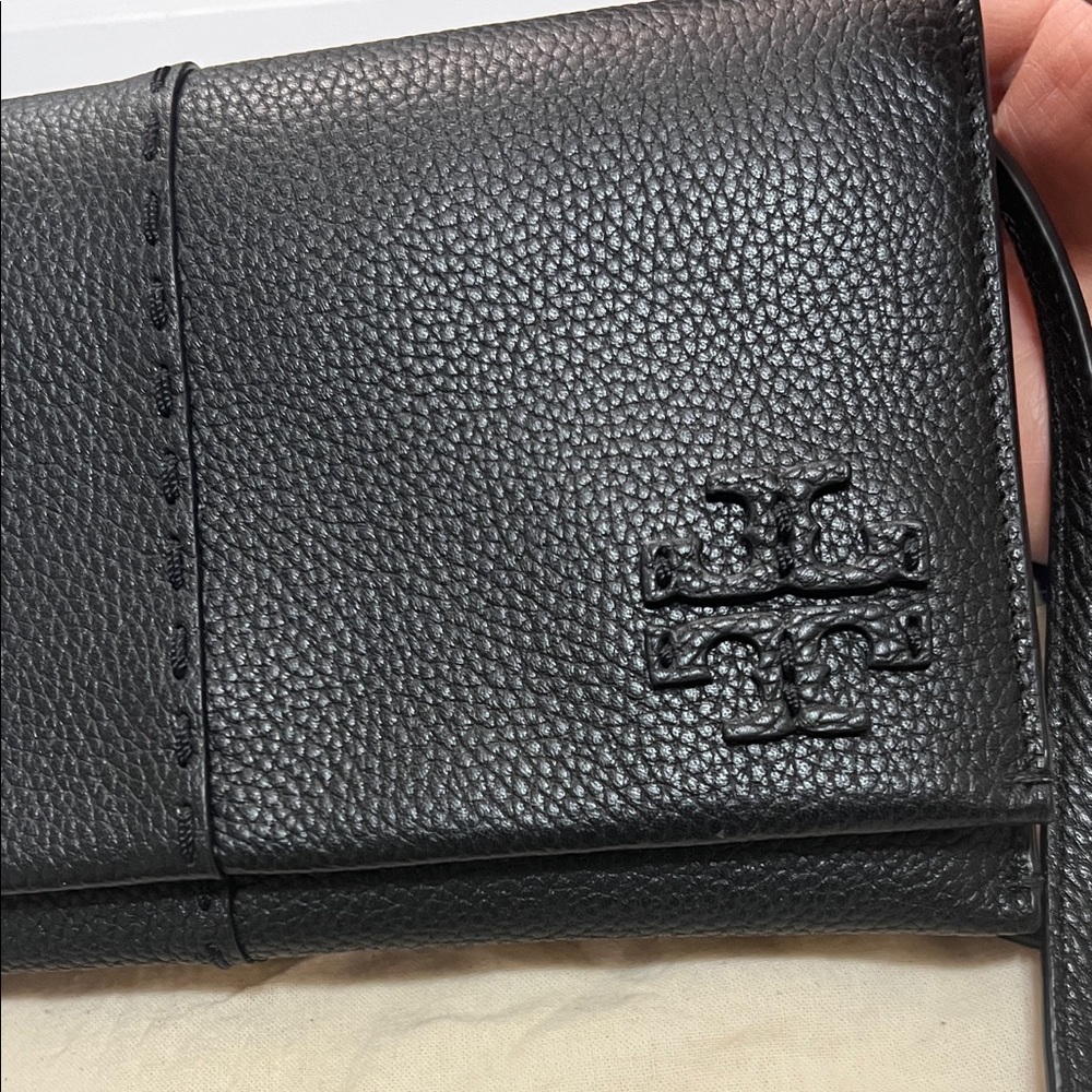 TORY BURCH  McGraw Pebbled Leather Crossbody Bag - Picture 7 of 9